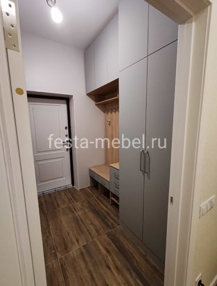 42135 223203 min 313x413 0e5